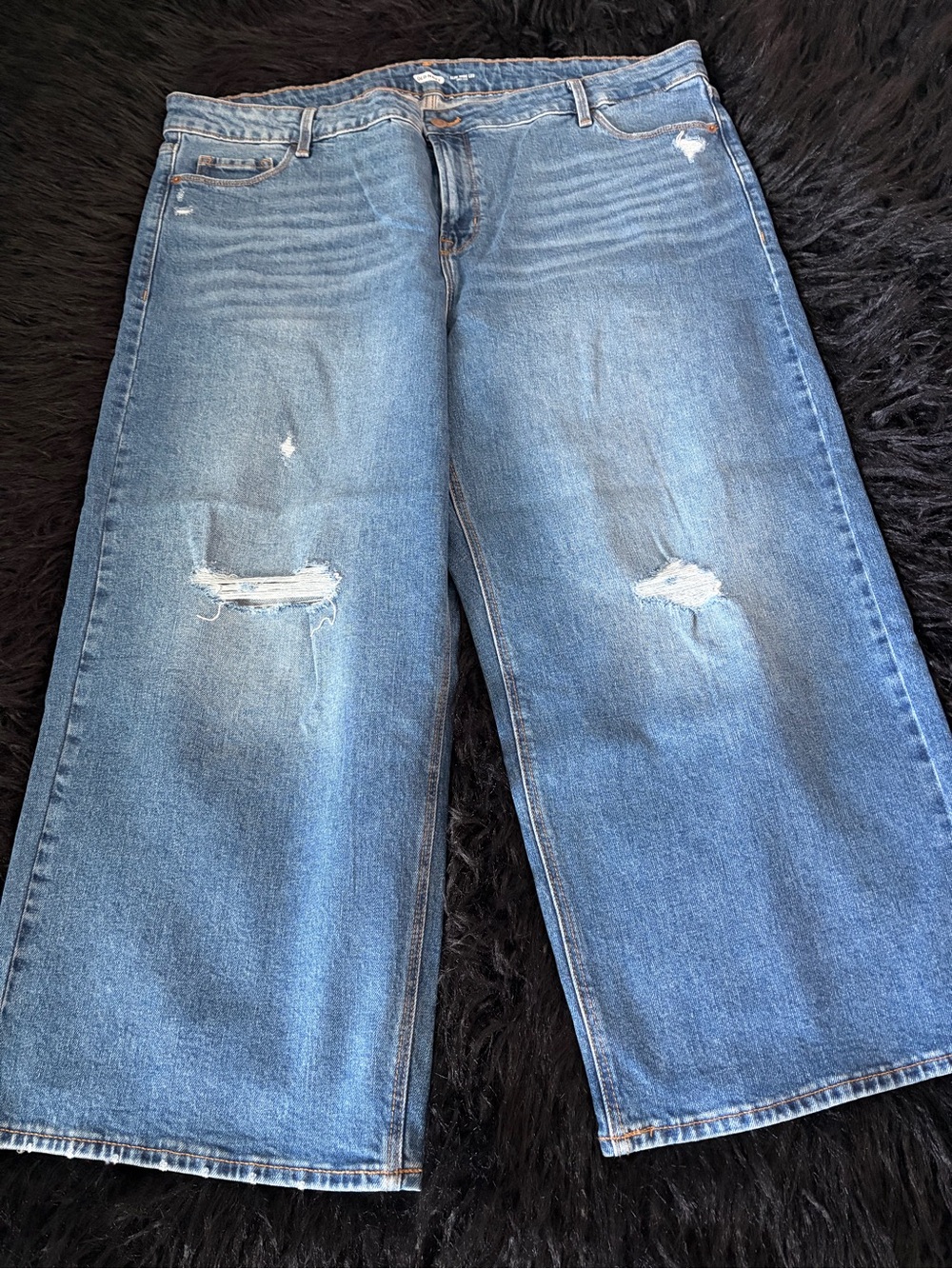 Old Navy Light Blue Wide-Leg Distressed Jeans